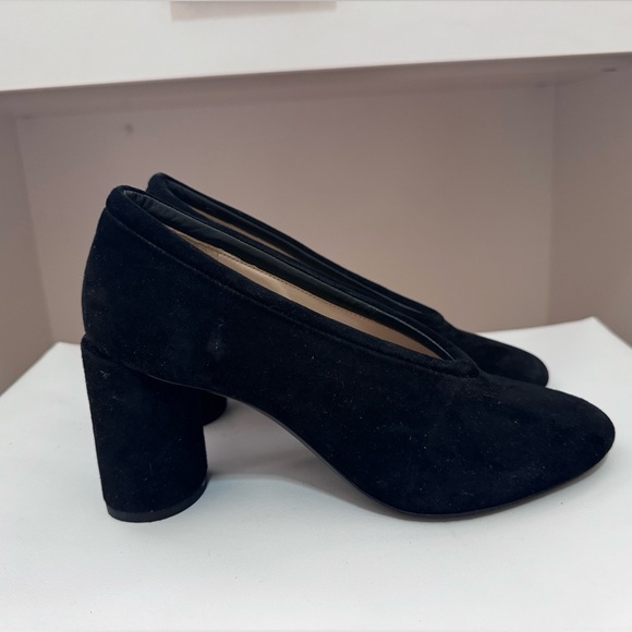 COS Heels - Picture 2 of 5